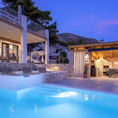 Villa Sunlit Shores With Pool, Gym And Sauna - Three Bedroom With Pool *