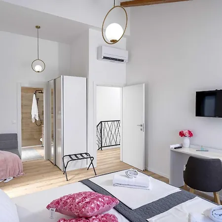Sunlit Shores With Pool, Gym And Sauna - Three Bedroom With Pool *