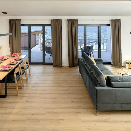Sunlit Shores With Pool, Gym And Sauna - Three Bedroom With Pool Jelsa (Hvar)