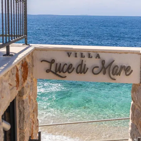 Sunlit Shores With Pool, Gym And Sauna - Three Bedroom With Pool *